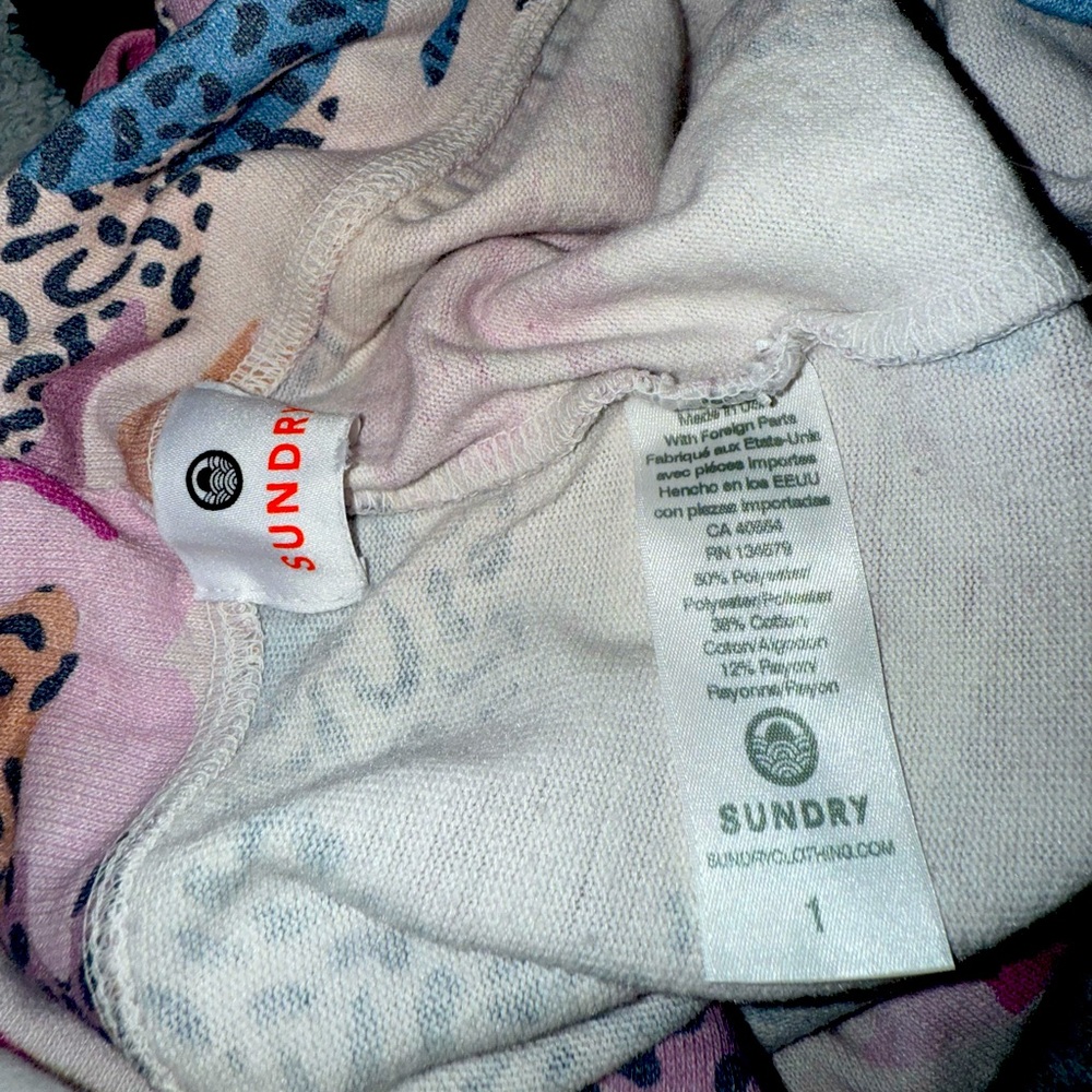 Sundry Abstract Camo Sweatsuit Size 1 small Set sweatshirt & joggers sweats - Picture 11 of 16